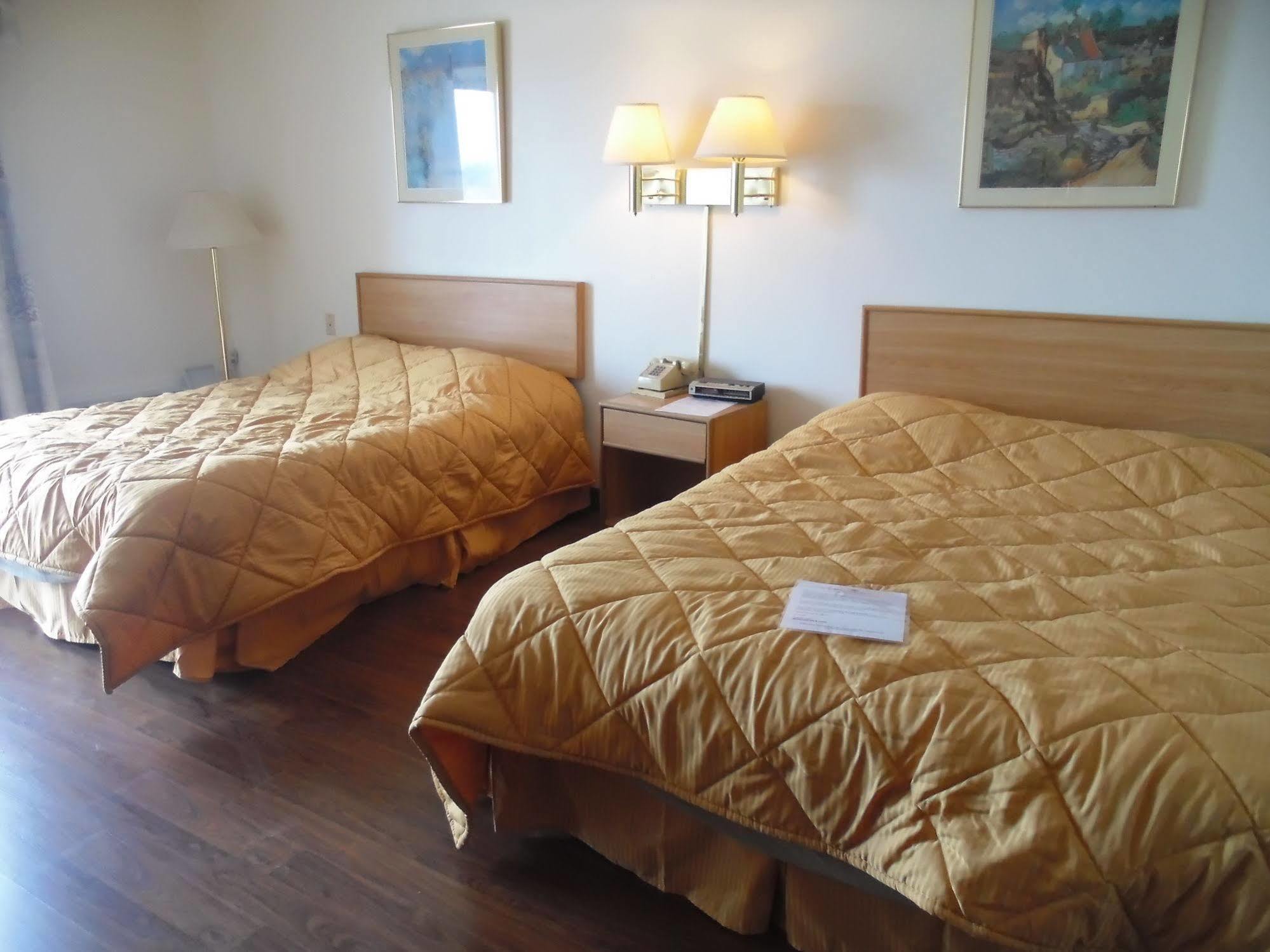 Broadview Inn Suites Galesburg Extérieur photo
